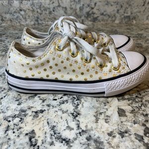 Converse White With gold polka dots
